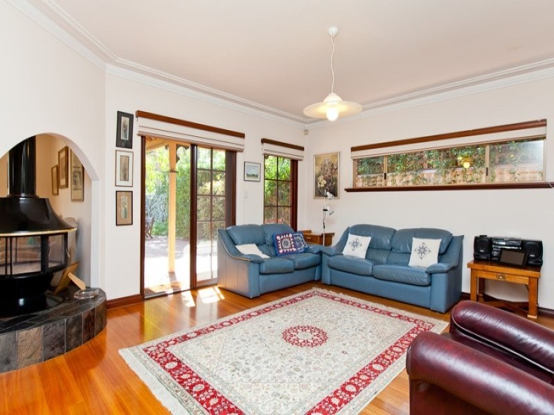 50 Viking Road, Dalkeith WA 6009