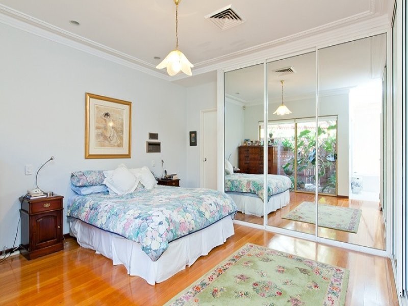 50 Viking Road, Dalkeith WA 6009
