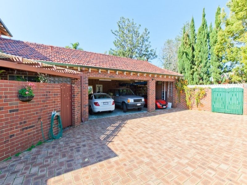50 Viking Road, Dalkeith WA 6009