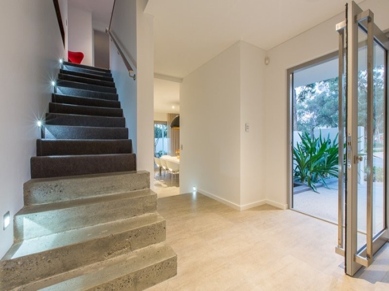 17 Howson Approach, Floreat WA 6014