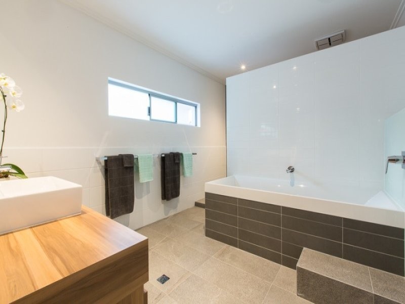 17 Howson Approach, Floreat WA 6014