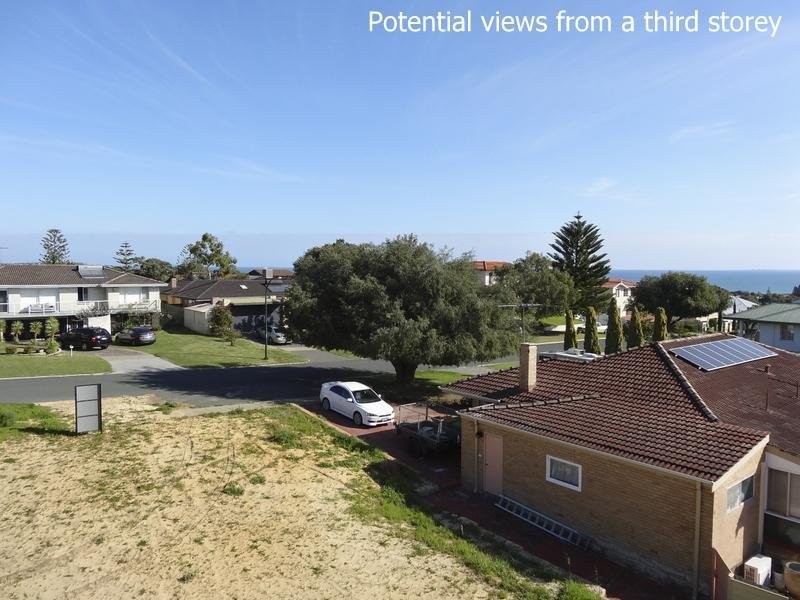 4 Windarra Drive, City Beach WA 6015