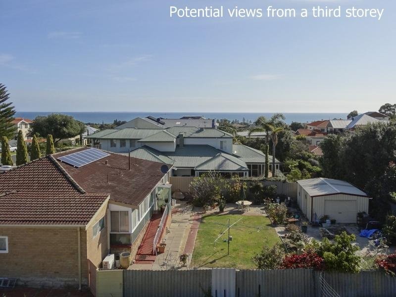 4 Windarra Drive, City Beach WA 6015