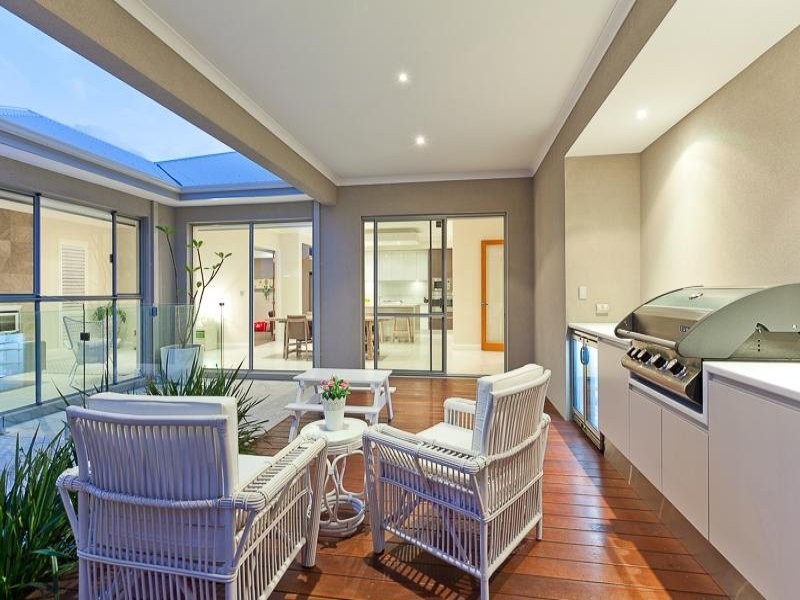 13 Sonnet Close, Woodlands WA 6018