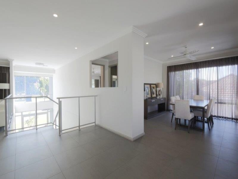 118A Mary Street, Como WA 6152