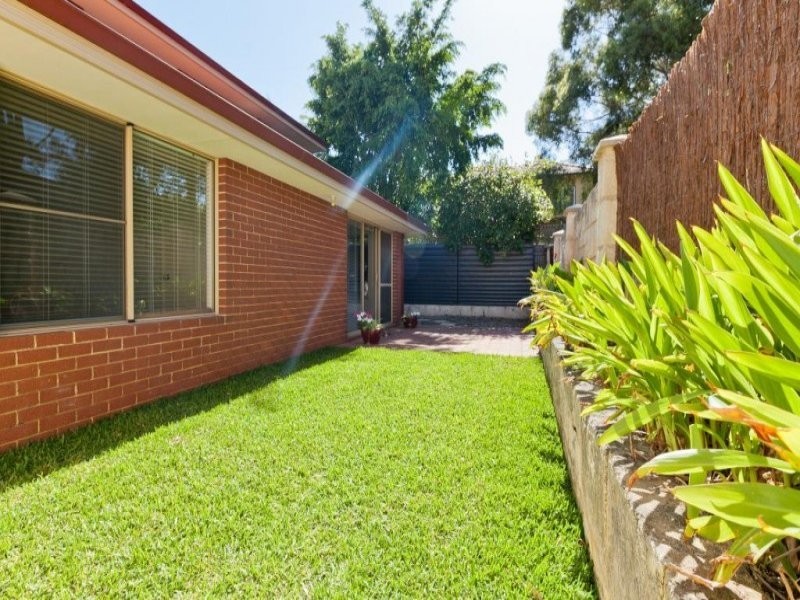 11 Gordon Street, Nedlands WA 6009