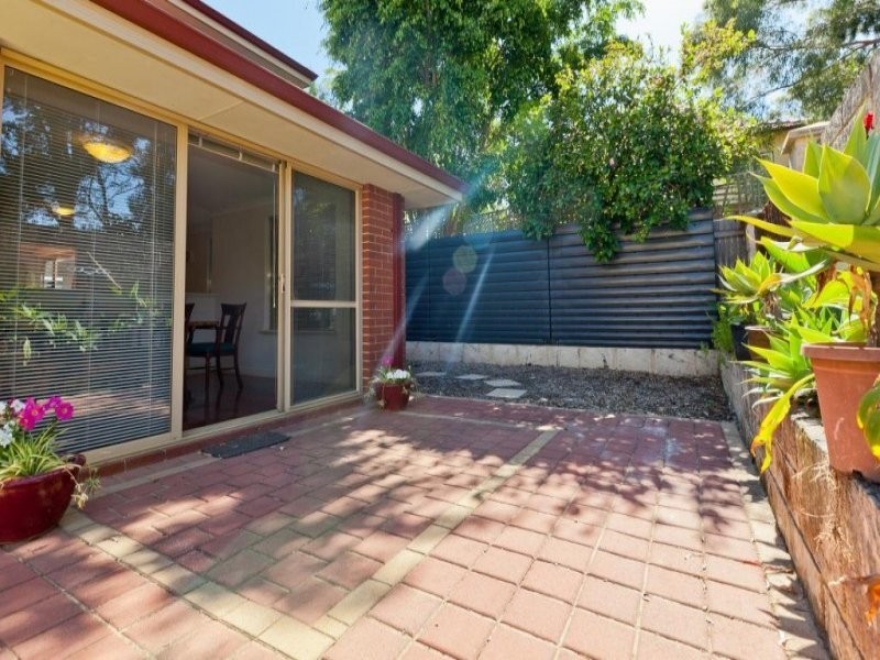 11 Gordon Street, Nedlands WA 6009