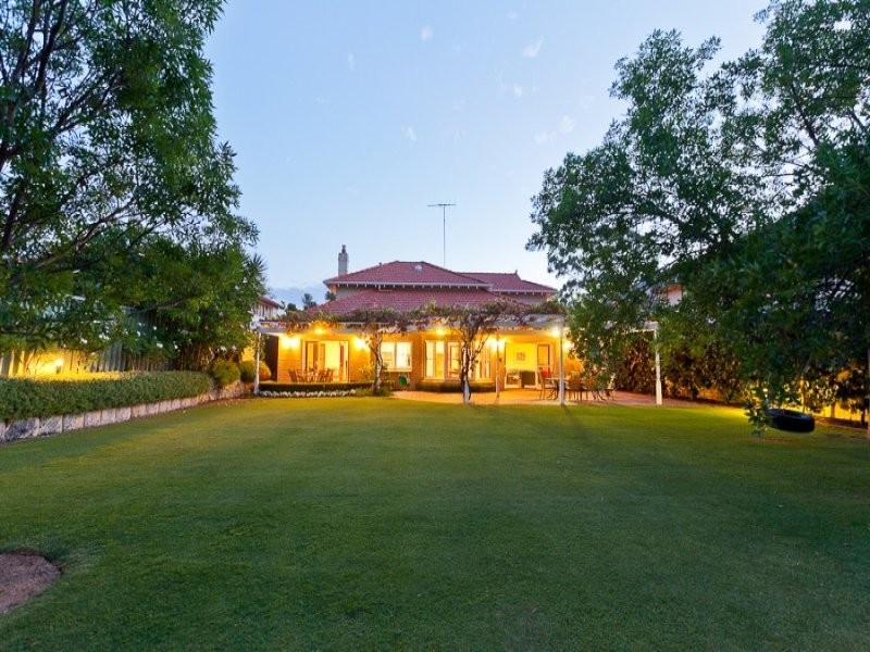 65 Viking Road, Dalkeith WA 6009