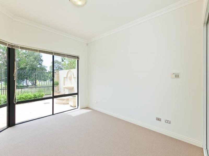 38 Jewell Lane, East Perth WA 6004