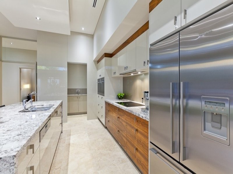 2 Norbury Crescent, City Beach WA 6015