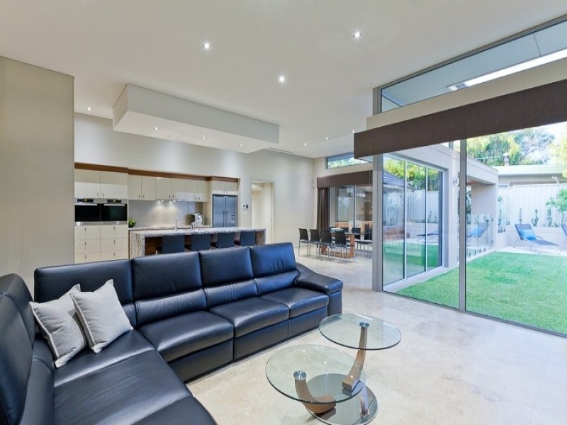 2 Norbury Crescent, City Beach WA 6015