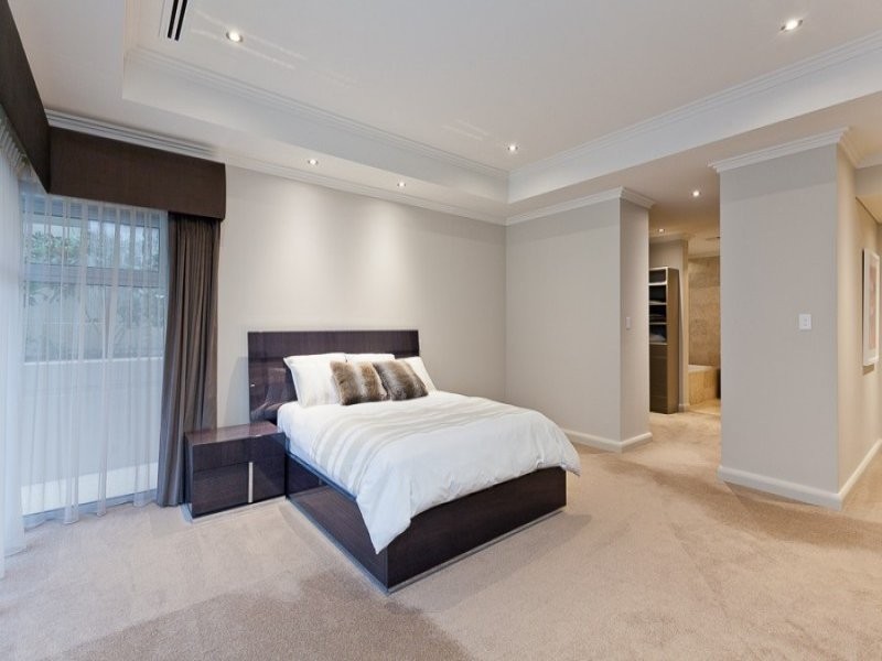 2 Norbury Crescent, City Beach WA 6015