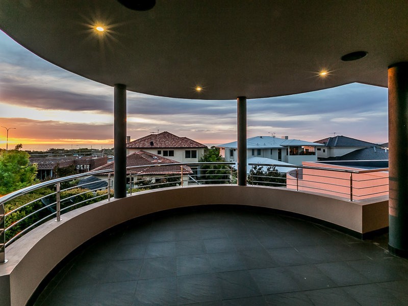 12 Long Reef Place, Hillarys WA 6025