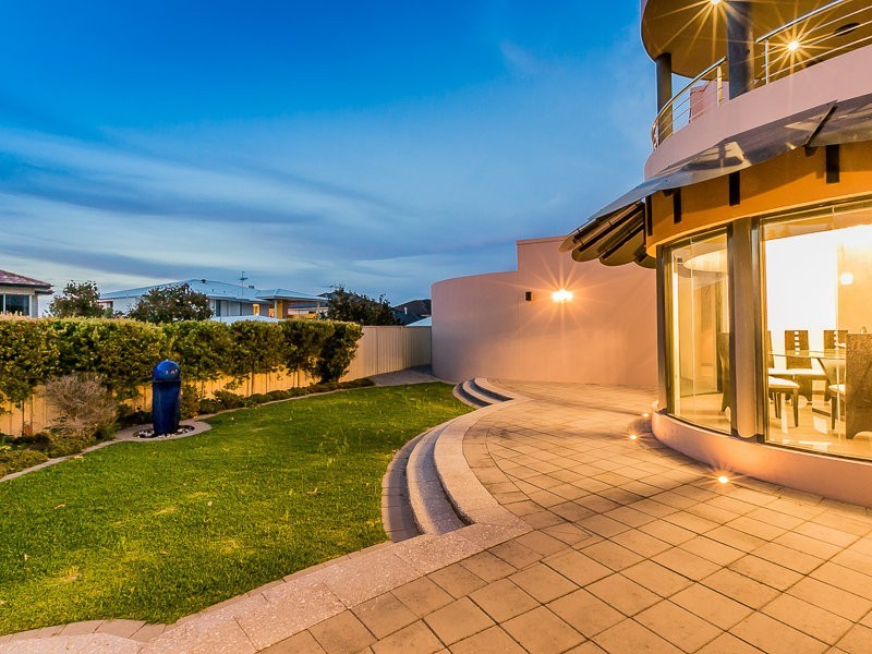 12 Long Reef Place, Hillarys WA 6025