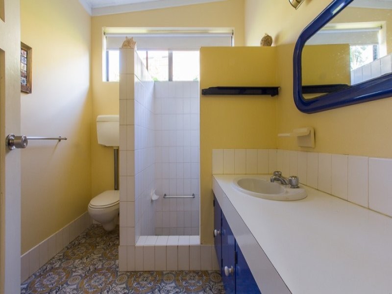 4 Hobbs Avenue, Dalkeith WA 6009