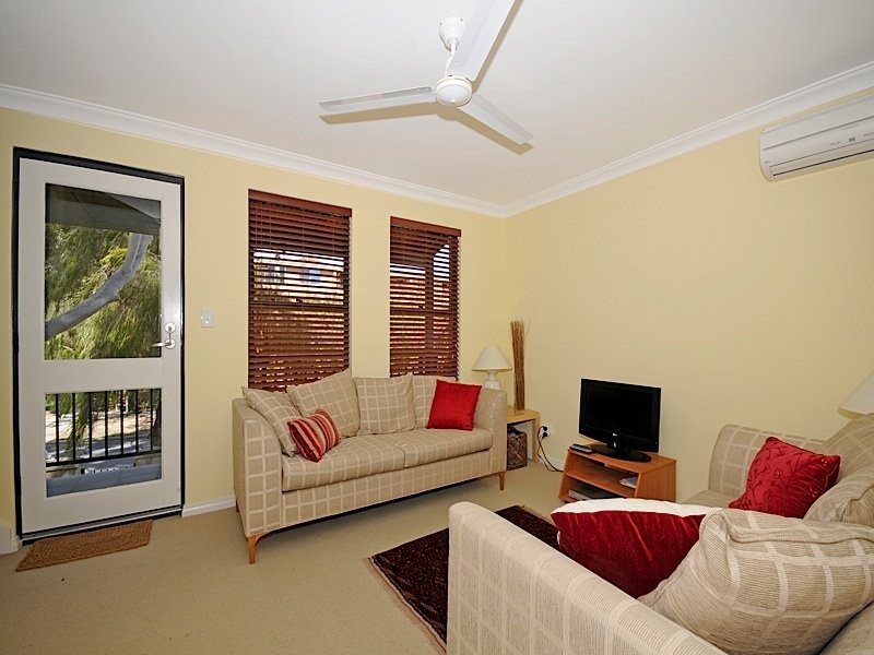 7/131 Fairway, Crawley WA 6009