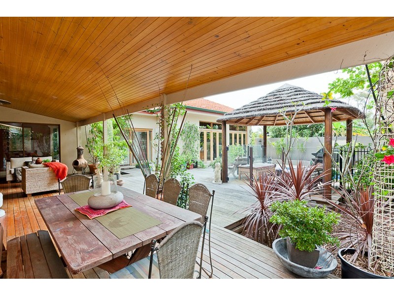 9 Marita Road, Nedlands WA 6009