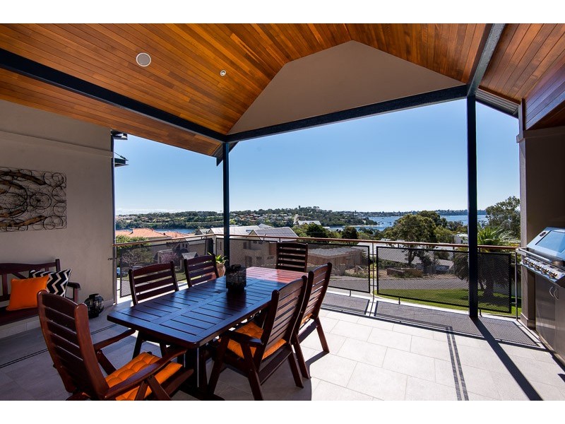 13 Reserve Street, Bicton WA 6157