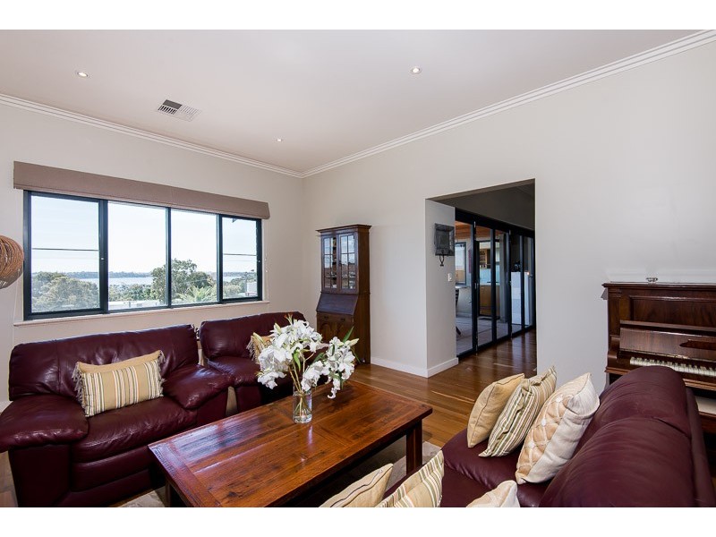 13 Reserve Street, Bicton WA 6157