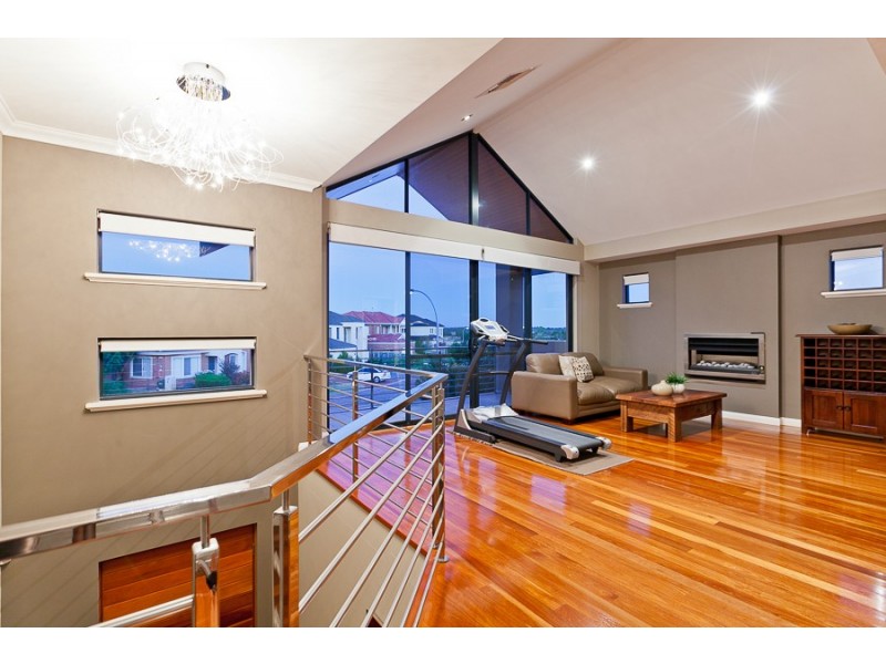 17 Pownall Gardens, Churchlands WA 6018