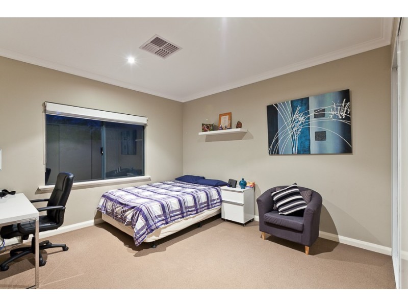 17 Pownall Gardens, Churchlands WA 6018