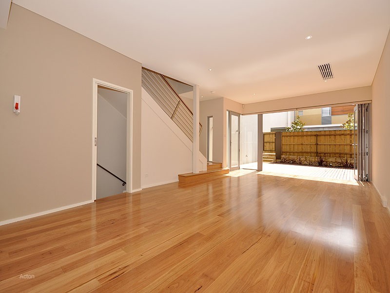 4/3 Clive Road, Cottesloe WA 6011