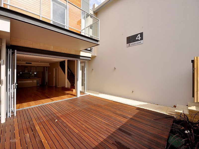 4/3 Clive Road, Cottesloe WA 6011