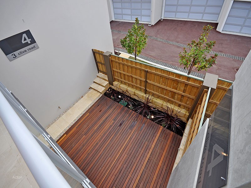 4/3 Clive Road, Cottesloe WA 6011