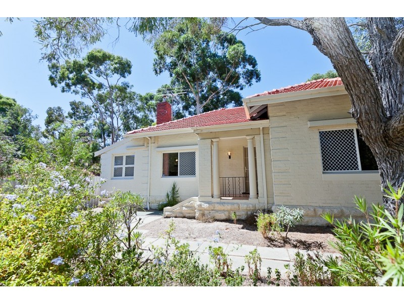 22 Sutcliffe Road, Dalkeith WA 6009