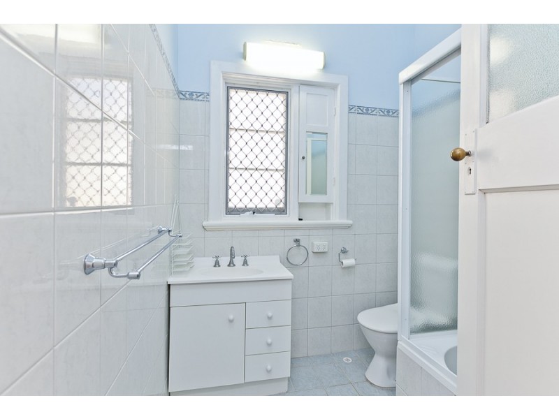 22 Sutcliffe Road, Dalkeith WA 6009