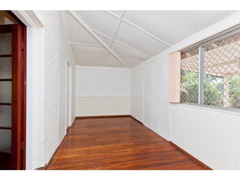 22 Sutcliffe Road, Dalkeith WA 6009