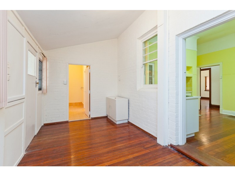 22 Sutcliffe Road, Dalkeith WA 6009