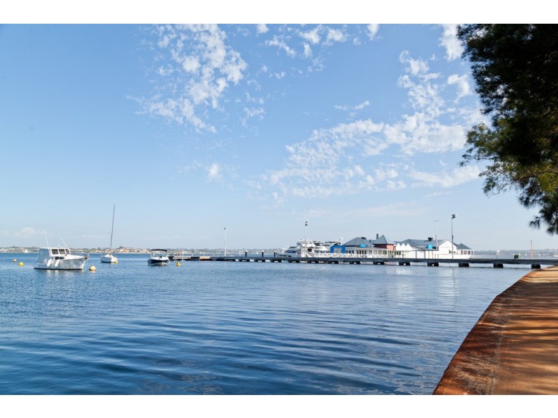 7/160 Broadway, Crawley WA 6009