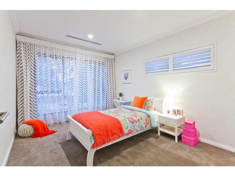 17 Kildare Road, Floreat WA 6014