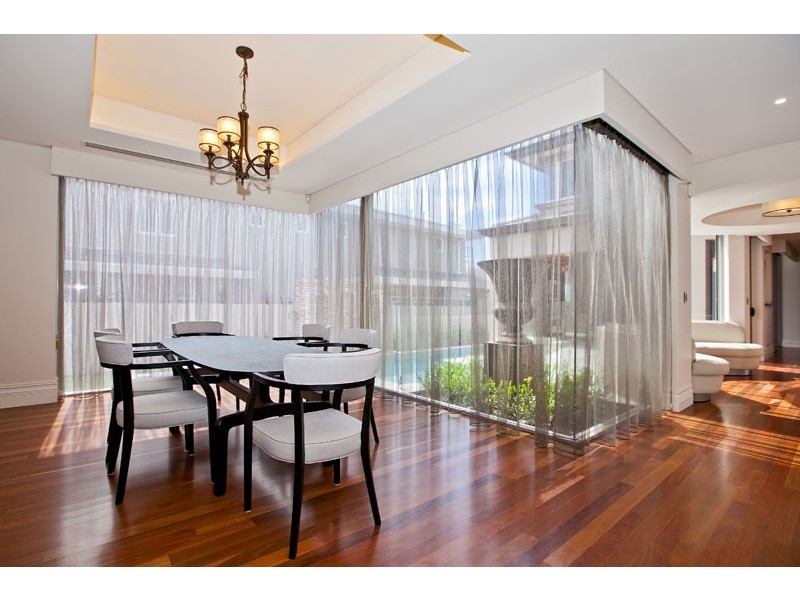 36 Hobbs Avenue, Dalkeith WA 6009