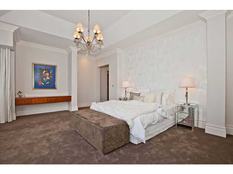 36 Hobbs Avenue, Dalkeith WA 6009