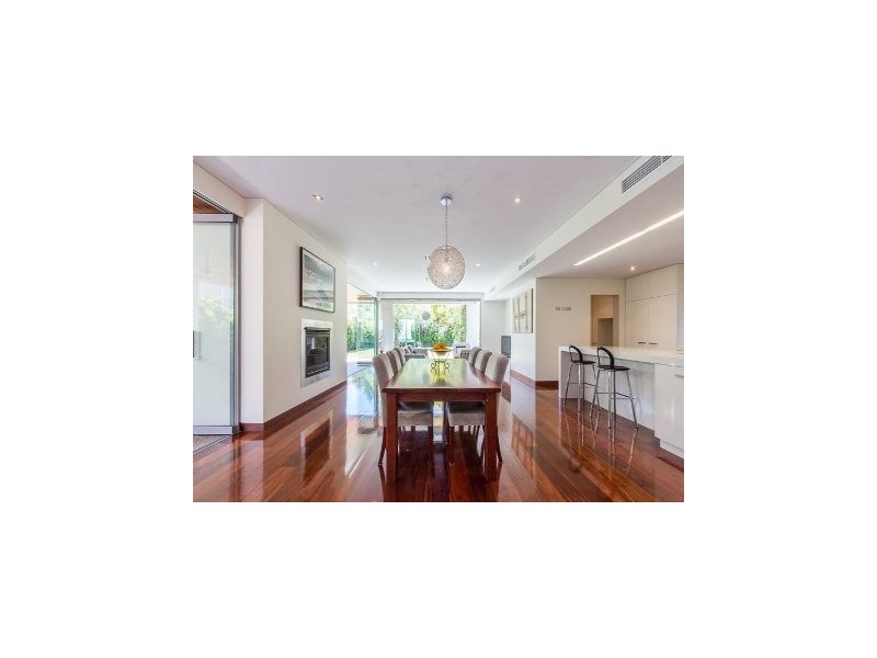 8 Dunbar Road, Claremont WA 6010