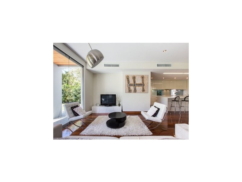 8 Dunbar Road, Claremont WA 6010