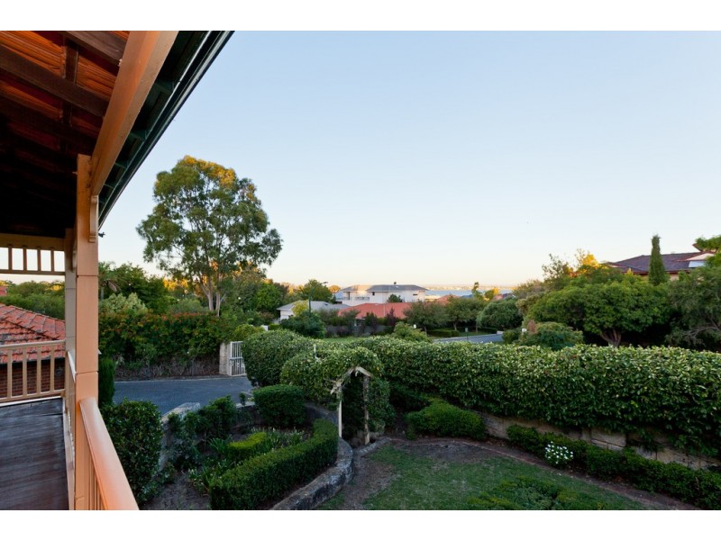 61 The Avenue, Nedlands WA 6009