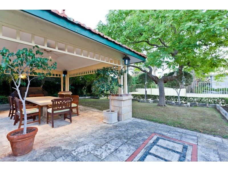 61 The Avenue, Nedlands WA 6009