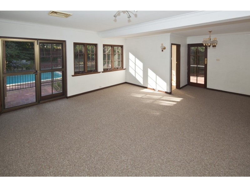 57 Hobbs Avenue, Dalkeith WA 6009