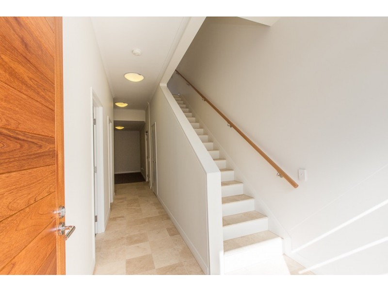 1/9 Athletes Parade, Floreat WA 6014