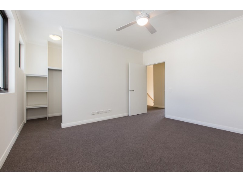 1/9 Athletes Parade, Floreat WA 6014