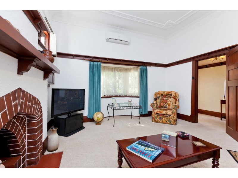 235 Nicholson Road, Shenton Park WA 6008