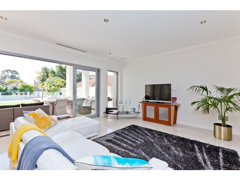 60 Evandale Street, Floreat WA 6014