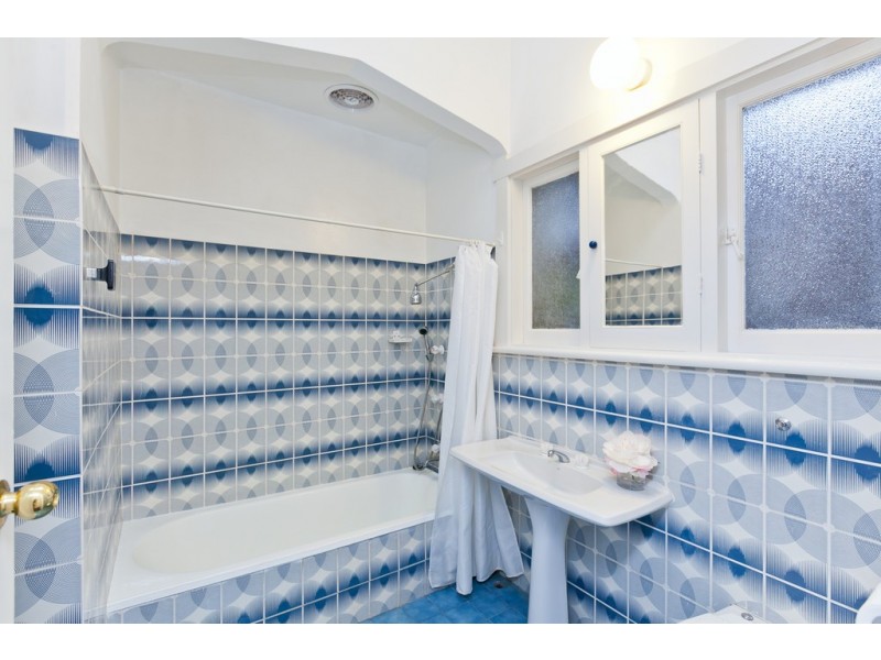 37 Louise Street, Nedlands WA 6009