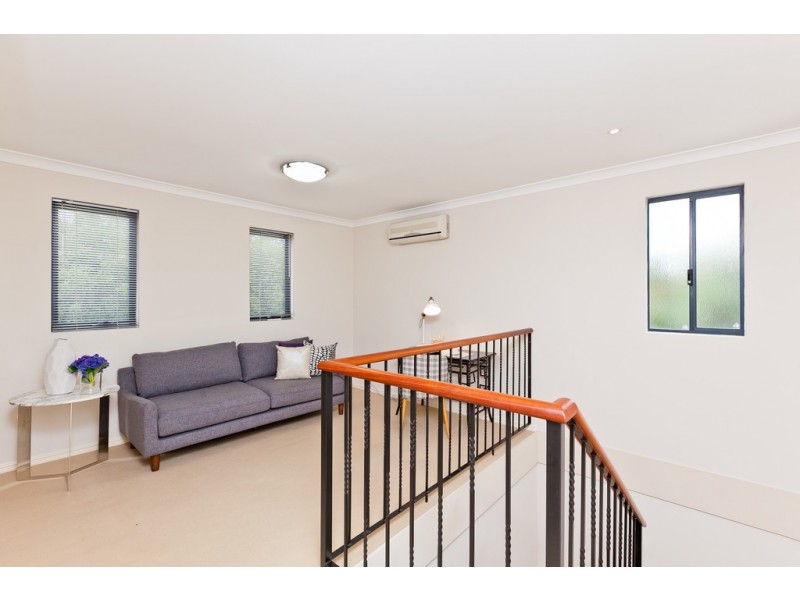 32 Lantana Avenue, Mount Claremont WA 6010