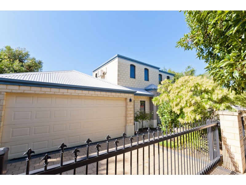 32 Lantana Avenue, Mount Claremont WA 6010