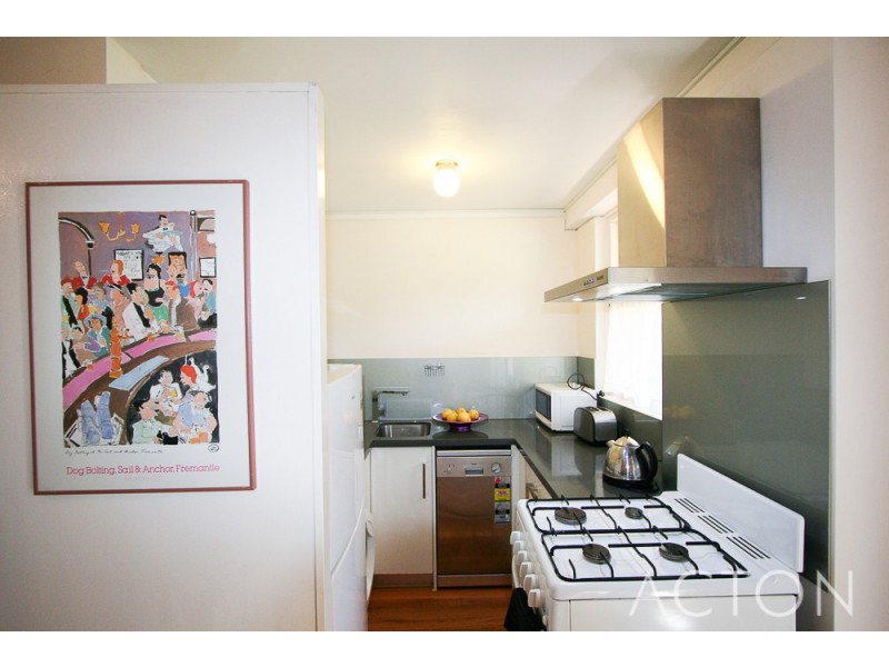 7/14 McNamara Way, Cottesloe WA 6011