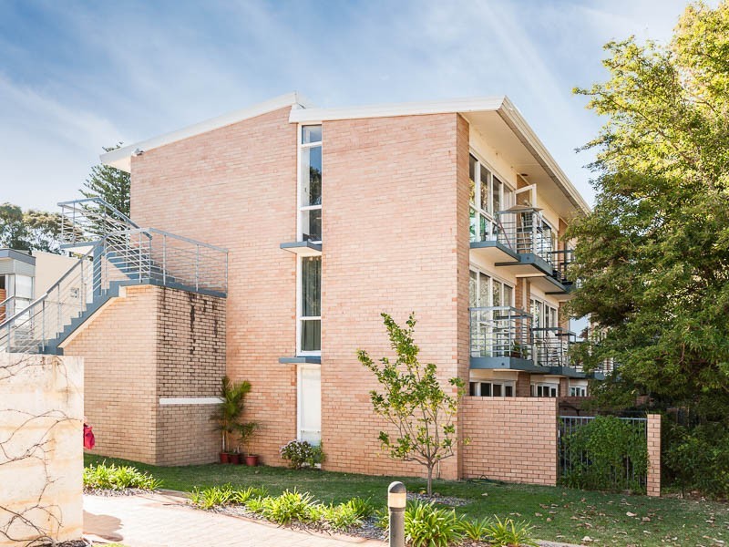 7/14 McNamara Way, Cottesloe WA 6011